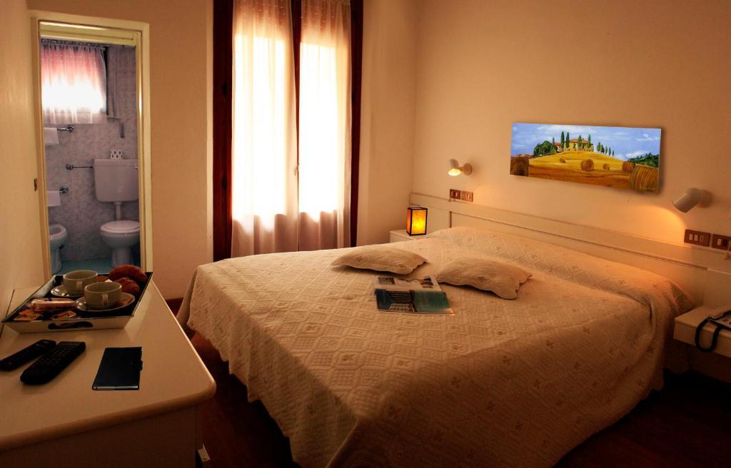 Hotel Aggravi Chianciano Terme Værelse billede